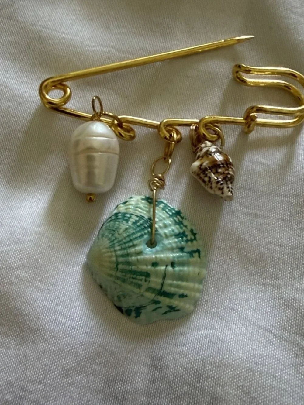 Anthropologie Gold Sea Shell Under The Sea Brooch